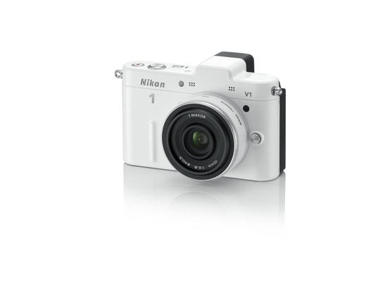 Appareil photo � objectif interchangeable NIKON 1 V1 blanc + 10mm